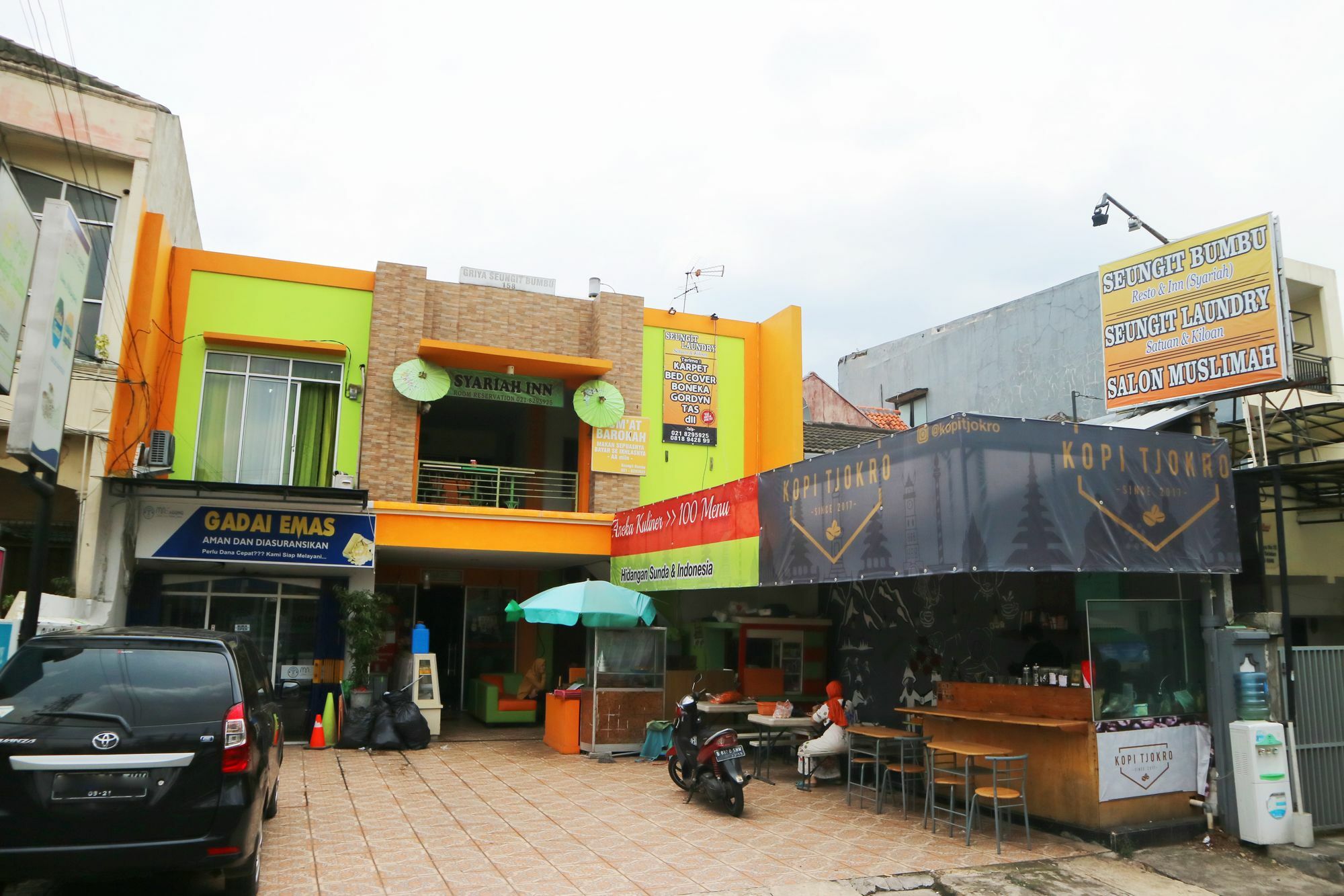 Seungit Syariah Inn Tebet Mitra Reddoorz Джакарта Екстериор снимка